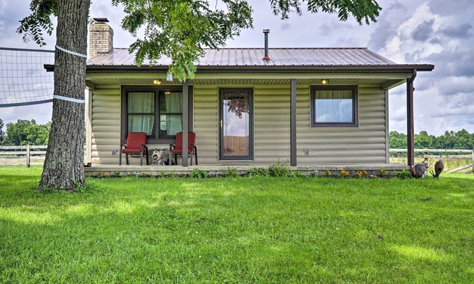 McArthur Cabina | McArthur Cabin: Peaceful Getaway on Farm!