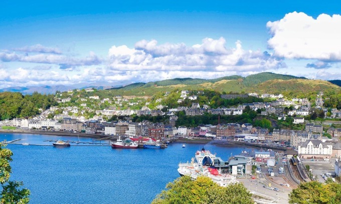 Oban Apartamento | McCaig's Tower Apartment - Retreat Group