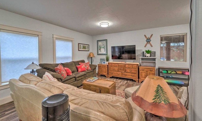 McCall Casa | McCall's Cabin w/ AC, Firepit, Hot Tub & Kayaks