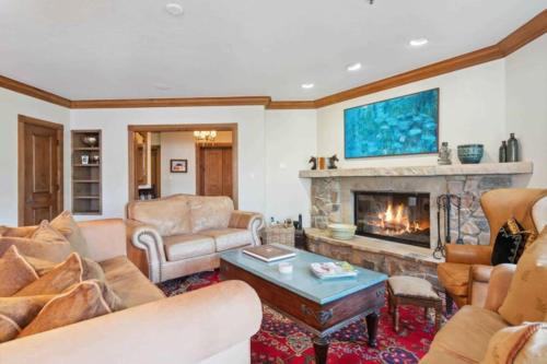 Highlands Townhomes Apartamento | McCoy Peak 204 by East West Hospitality