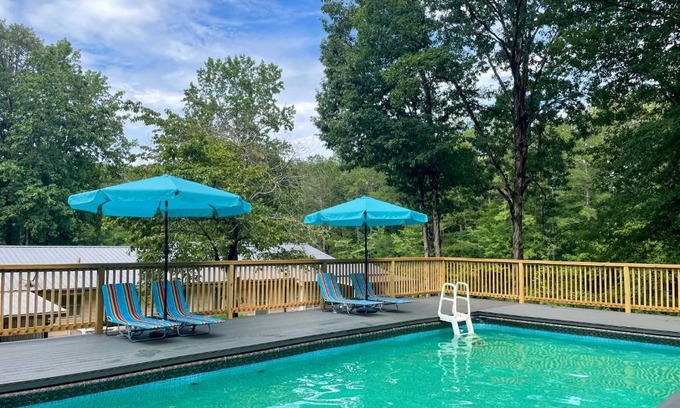McDonough Casa | McDonough Getaway with Private Lake on 24 Acres