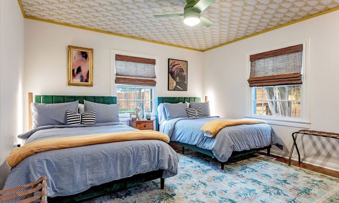 Dean Highland Casa | McKenzie Corner- Inspiring Stay- Longer Term Welcome