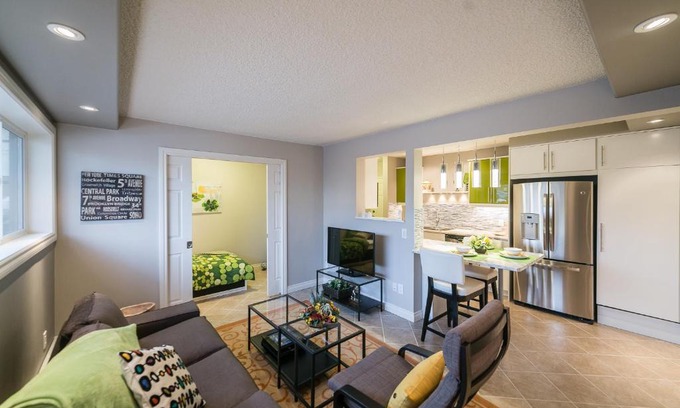 Jasper Place Apartamento | Mckinnon Pointe #104