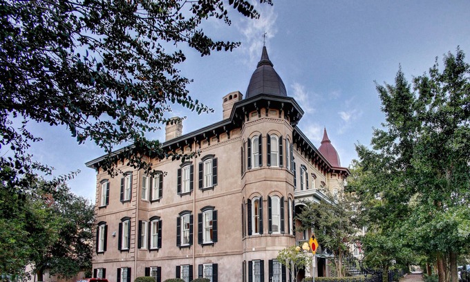 Historic Downtown Savannah Cama Y Desayuno | McMillan Inn Bed and Breakfast