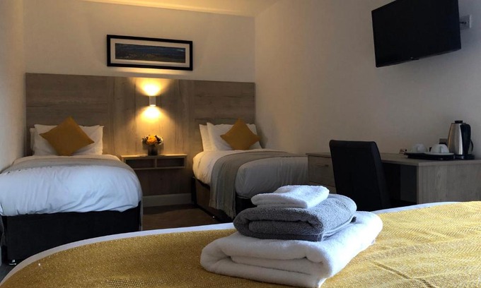 Cushendall Cama Y Desayuno | McNaughton Guestrooms
