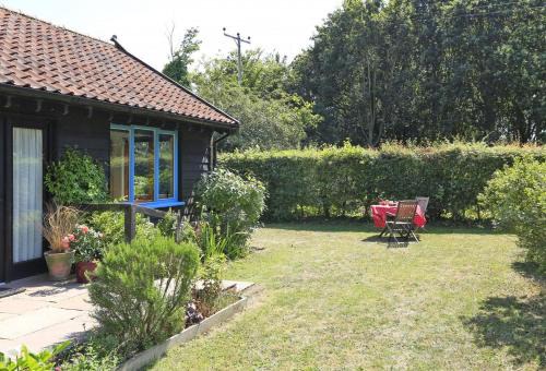Beccles Casa | Meadow Cabin
