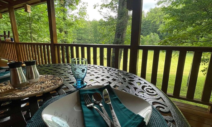 Unaka Cabina | Meadow Creek ★ Remote Workers ★ Family Friendly