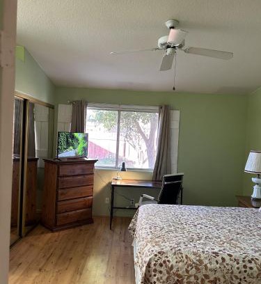 Hemet Casa | Meadow Harvest Suite with TV and private bathroom