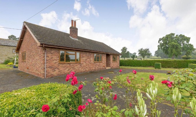 Leominster Casa | Meadow Lea