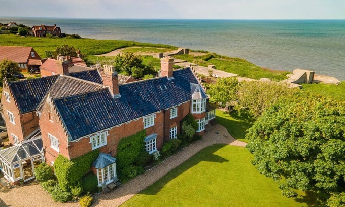 Mundesley Villa | Meadow Manor - Siete Habitaciones Villa, Capacidad 14
