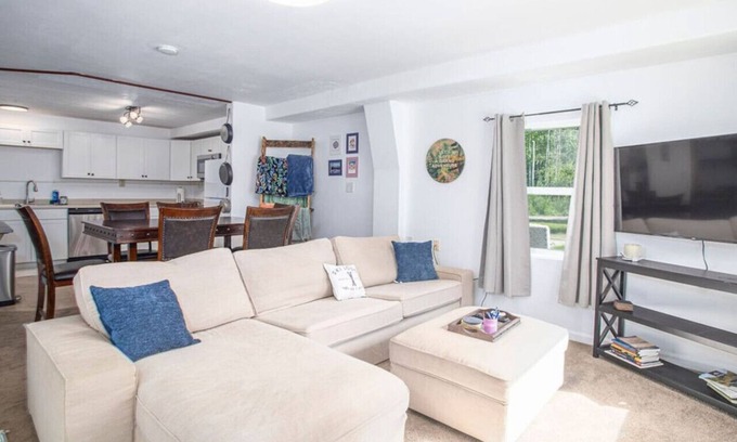 Badger Casa | Meadow Rue's Cozy Hideaway