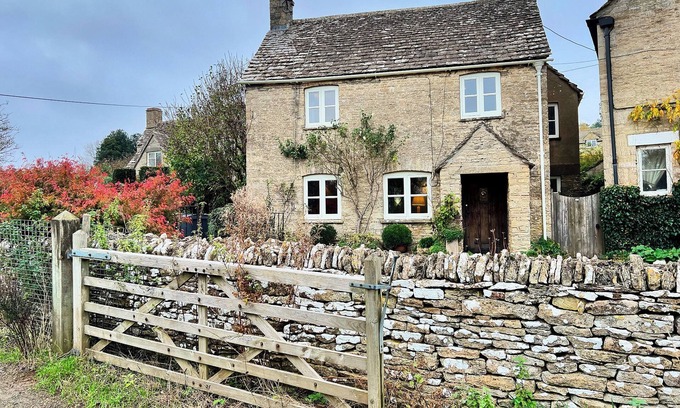 Chedworth Cabaña | Meadow View Cottage