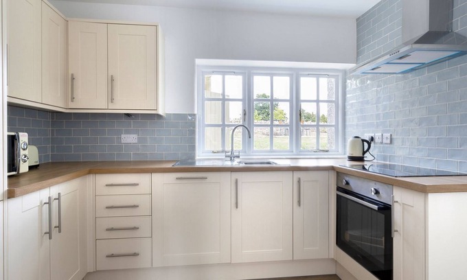 Coln St Aldwyns Cabaña | Meadow View 2, Coln St. Aldwyns, Cotswolds - acomoda 4 personas en 2 habitaciones