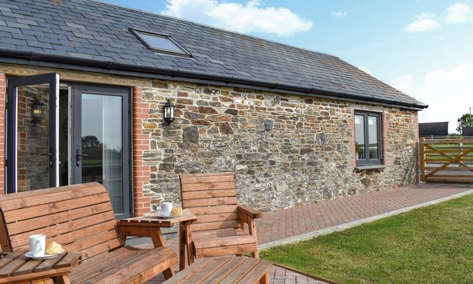 Ashwater Cabaña | Meadow View - UK50424