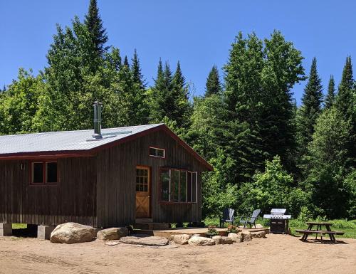 Hastings Highlands Otro | Meadowlark Cabin #5