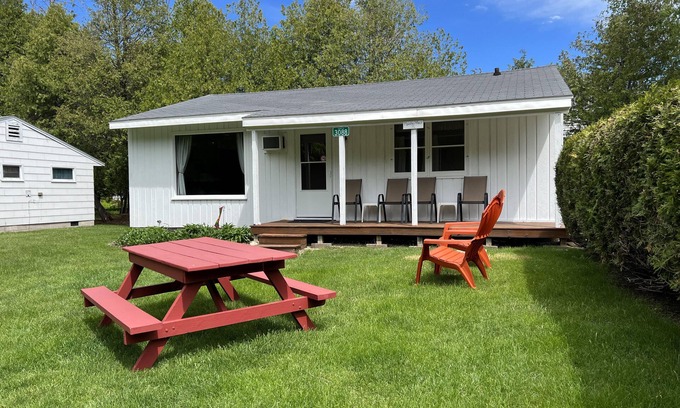 Ephraim Cabaña | Meadowview II @Ephraim Beach on Ephraim Village Cottages Resort