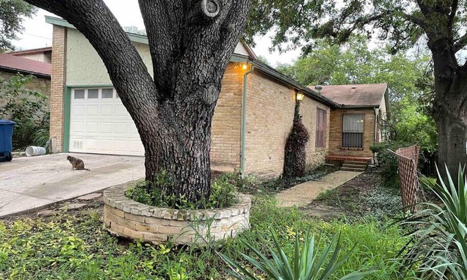 Medical Center District Casa | Medical Center Area Townhome