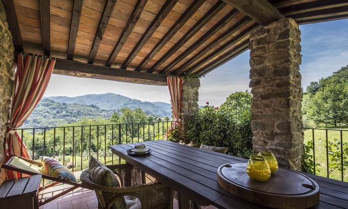 Pescia Casa | Cortijo medieval toscano con maravillosas vistas