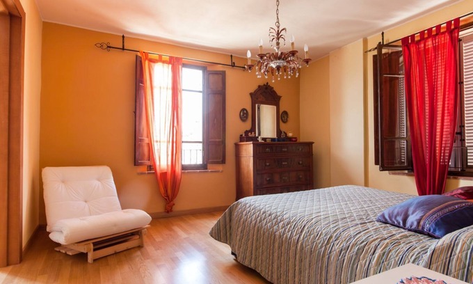 Compignano Apartamento | Apartamento TOP pueblo medieval, tercer piso con wifi y aire acondicionado