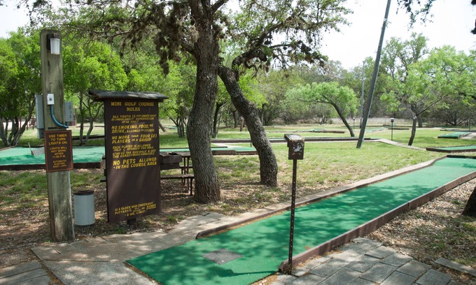 Lakehills Cabina | Medina Lake RV Campground