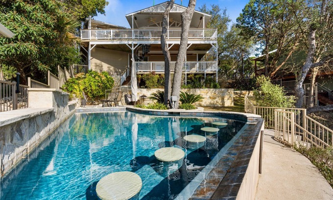 Lakehills Casa | Medina Lake Villa - Stunning Lakeviews, Waterfront Access & Pool