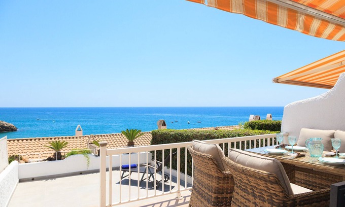 Cap de Salou Chalet De Esquí | Casa Mediterránea Vista Mar · AACC · Piscina · UHC CASAS BLANCAS 192