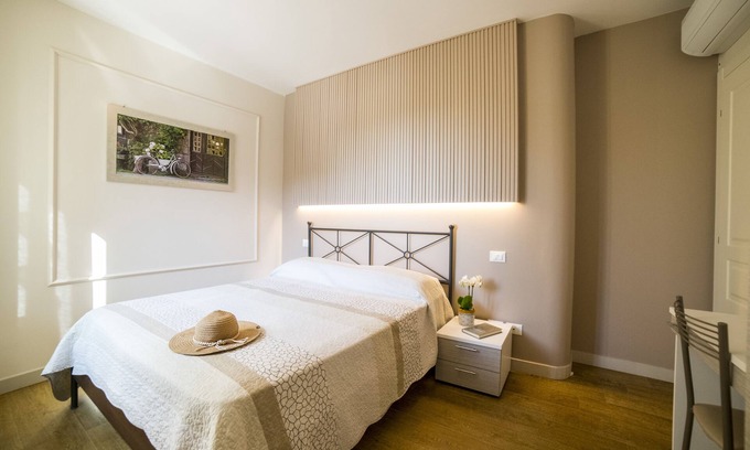 Cupra Marittima Apartamento | Medusa Suite - Finely furnished apartment with Pool, Gymnasium, Wi-Fi