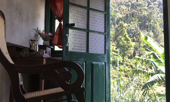 Ambewella Casa | Meena Amma's Tea Experience