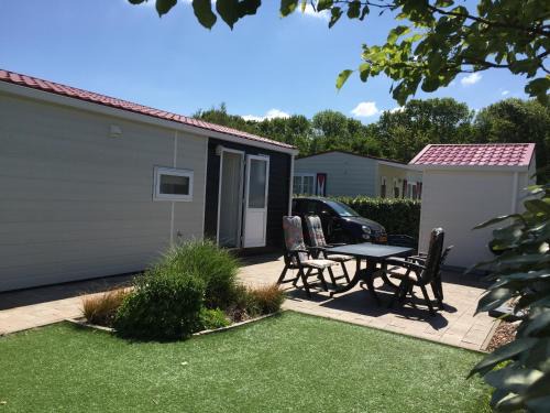 Groot Valkenisse Chalet De Esquí | Meerchalet