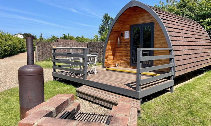 Brightlingsea Cabaña | MegaPod 2 at Lee Wick Farm Glamping