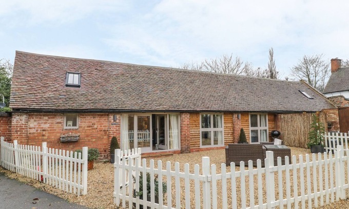 Tiddington Cabaña | Megs Cottage, TIDDINGTON