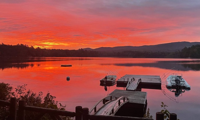 Camden Cabaña | Megunticook Lake cottage with stunning views of Mount Megunticook