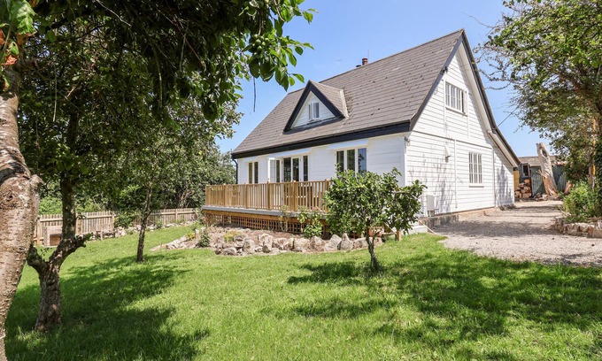 St George Cabaña | MELBECKS, family friendly, character holiday cottage in Abergele