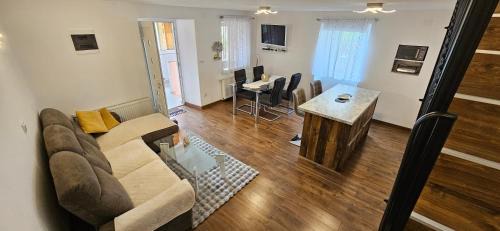 Sveti Jakov Casa | Melek