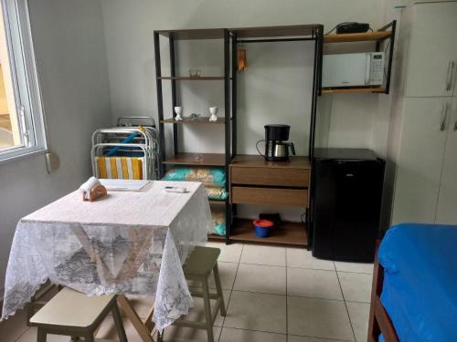 Embare Apartamento | MELHOR LOCALIZAÇÃO DE SANTOS, LOFT, 200 MTS da PRAIA, WI-FI, AR CONDICIONADO
