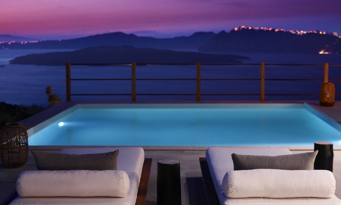 Akrotiri Hotel | Melidonia Suites