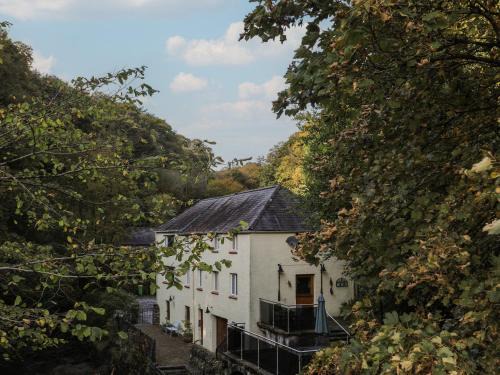 Menai Bridge Casa | Melin y Coed