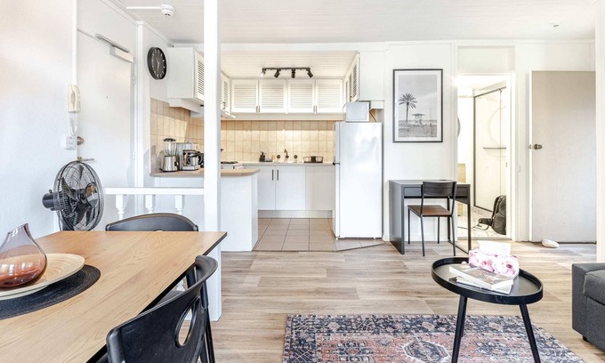 Plympton Apartamento | Mellow, Inviting 1BR City Abode