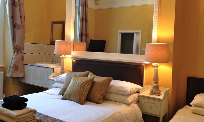 Douglas Casa | Melrose Guest House