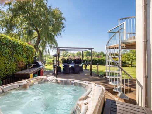 Hopton Casa | Melsham House