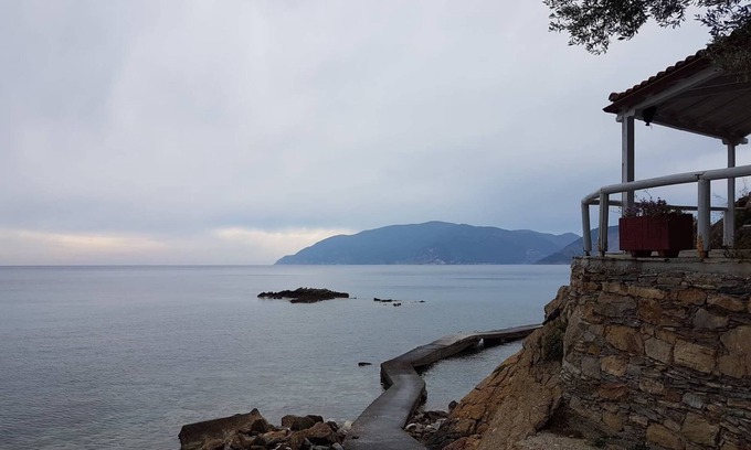 Alonissos Apartamento | Apartamento Meltemi junto a la playa de megalos mourtias!