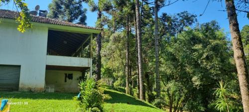 Campo Largo Casa | Memora Guesthouse Bateias - Casa Inteira e quartos em chácara