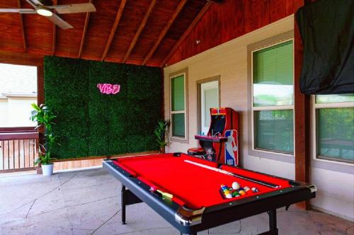 Lockhill Estates Casa | Memorable Vacations 5 stars- 5 min from airport