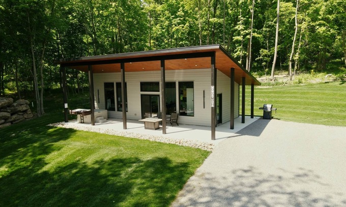 Millersburg Cabina | Memory Cove at Tranquil Acres