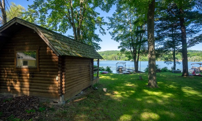 Bradford Cabina | Memory Lane on Weller Island