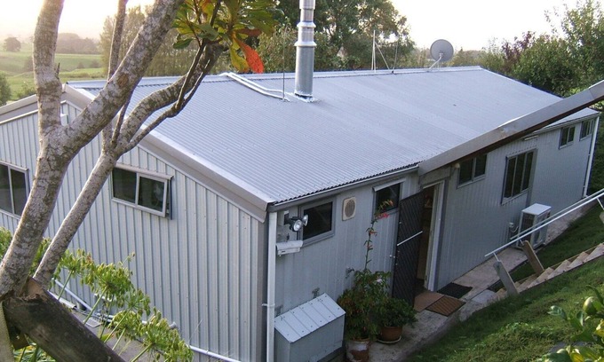 Maungatautari Cabaña | Memory Lane Country Cottage with Hot Tub.