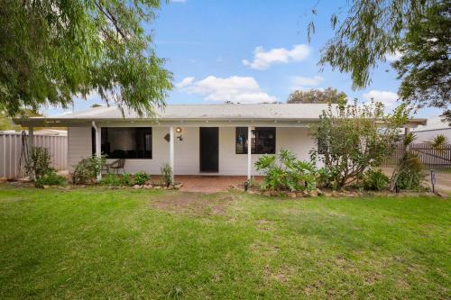 Dunsborough Casa | Menta Cottage