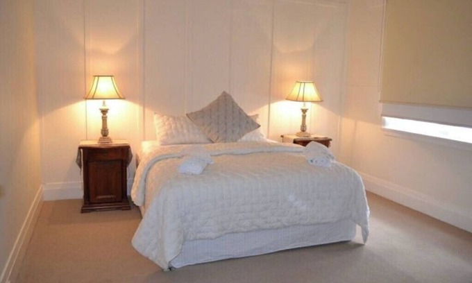 West Wyalong Casa | Mentor Chambers Serviced Apartment