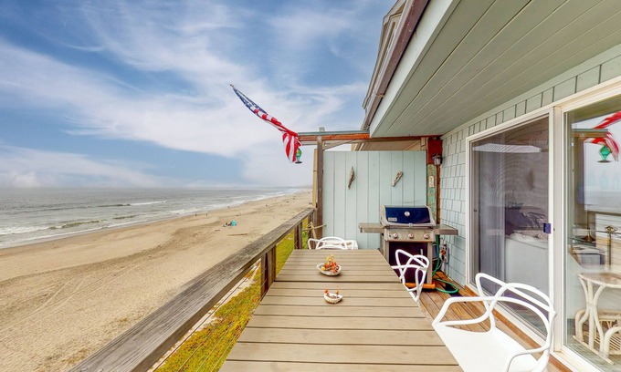 La Selva Beach Casa | Mer De Calladonn | Ocean-View Oasis | Direct Beach Access & Private Balcony