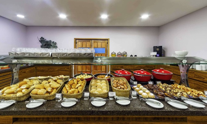 Matriz Hotel | Mercure Curitiba Golden Hotel